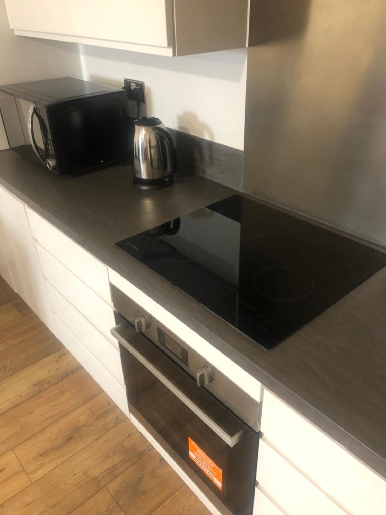 Luxury Kingsize Bedroom With Private Bathroom Northolt  外观 照片
